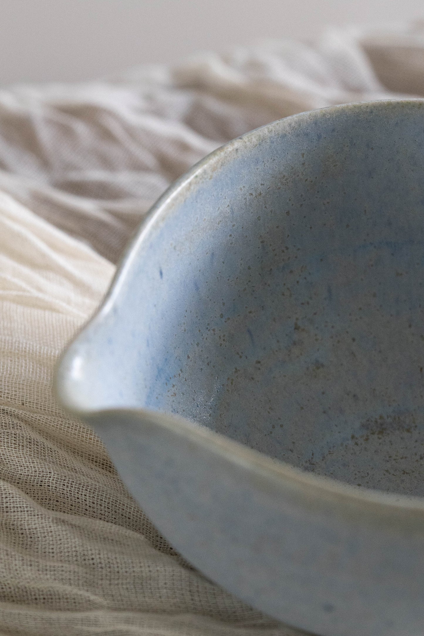 Katakuchi sprout bowl